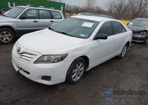 2011 Toyota Camry Le z USA, uszkodzony, nr VIN 4T1BF3EKXBU645765